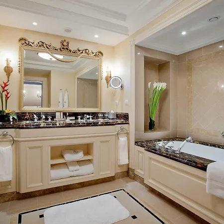 Fairmont Grand Hotel Kyiv-3