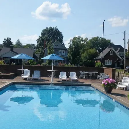 Bourbon Capital Inn-3