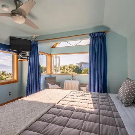 Nikau Lodge-3