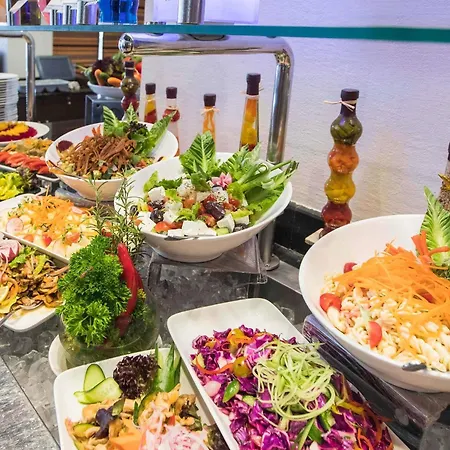 Mercure Dubai Barsha Heights Hotel Suites And Apartments-3