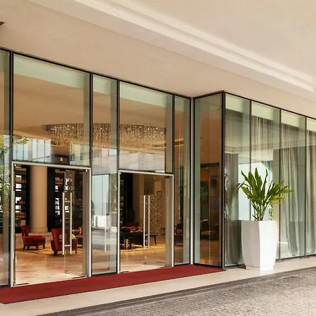 Raffles Makati-3