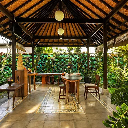 Rumah Taman-2