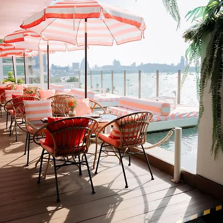 Pattaya Sea View Hotel - Sha Extra Plus-2