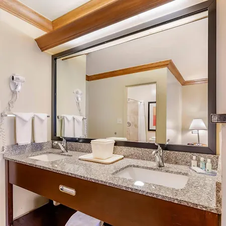 Quality Inn & Suites Denver International Airport-2