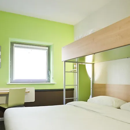Ibis Budget Portsmouth-2