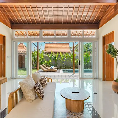 Svarna Suites Seminyak-2
