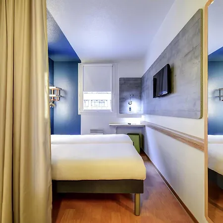 Ibis Budget Rueil Malmaison-3