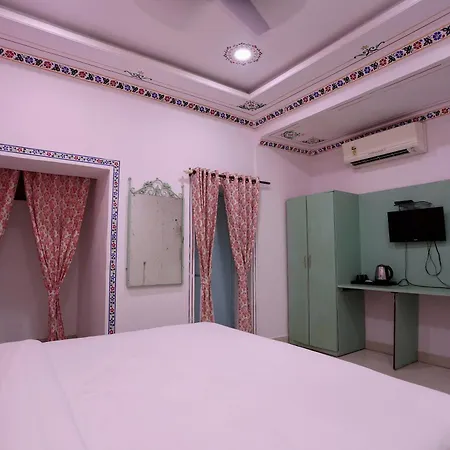 Wsi Gangaur Palace - A Heritage Lake View Hotel, Udaipur-2