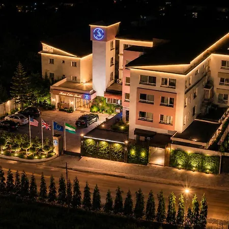Home Suites Boutique Hotel Freetown-2