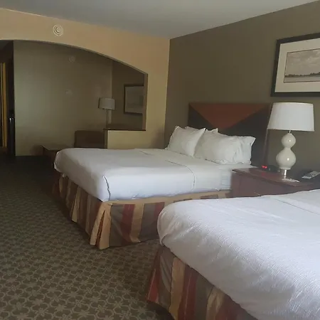 Holiday Inn Express & Suites Carbondale - University Area-2