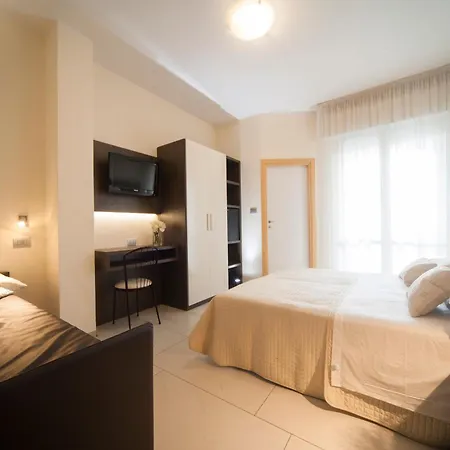 Hotel Ricchi 3 Stelle Superior-3