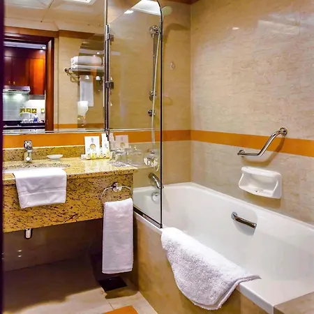 Grand Mercure Majlis Residences Abu Dhabi-3