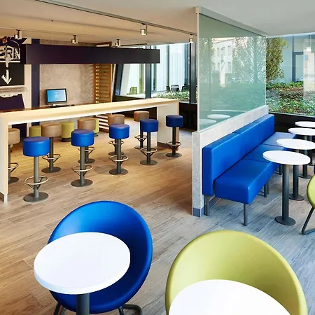 Ibis Budget Basel City-3