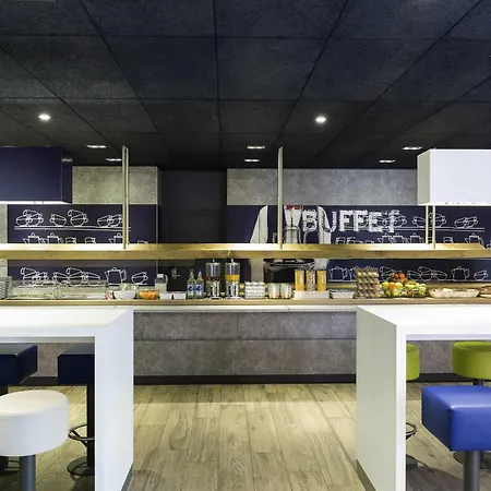 ibis budget Zurich Airport-2