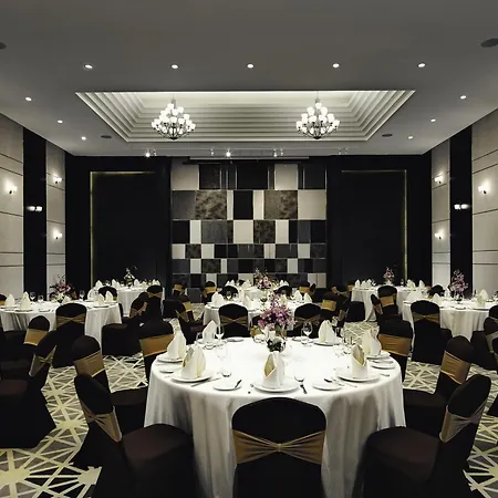 Mövenpick Hotel Sukhumvit 15 Bangkok-3