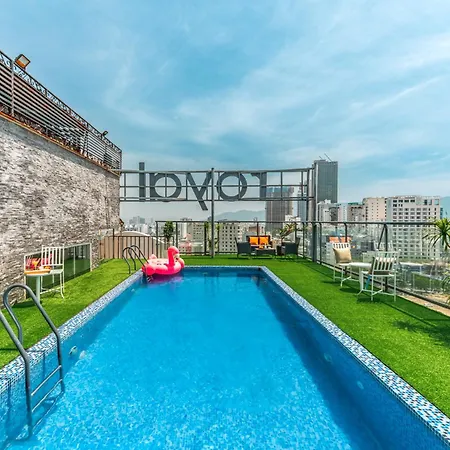 Royal Family Hotel-2
