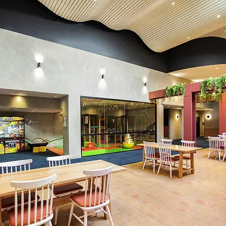 Ibis Styles The Entrance-3