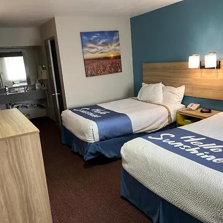 Days Inn By Wyndham Pratt-2