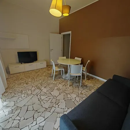 Aurum Aparthotels Gambara-3