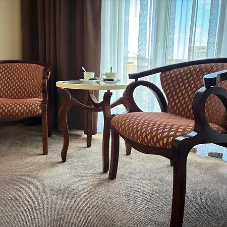 Maria Garden Hotel & Restaurant-3