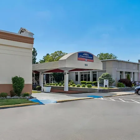 Howard Johnson By Wyndham Albany-3