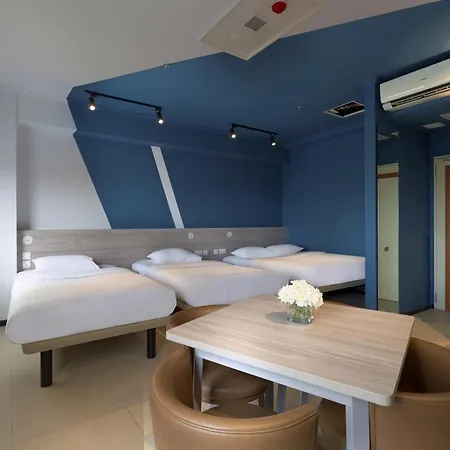 Ibis Budget Phnom Penh Riverside-3