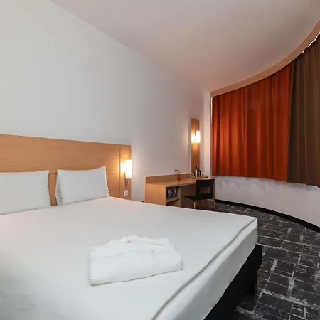 Ibis Astana-2