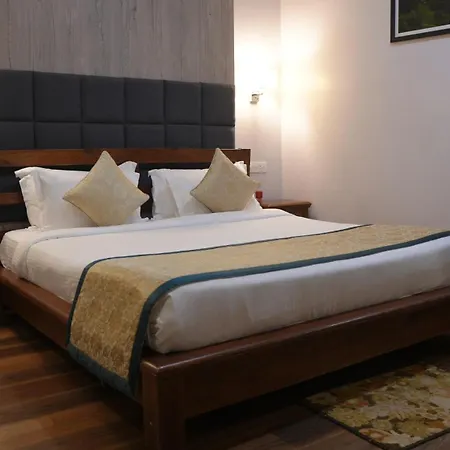 The Heritage Club - Tripura Castle Hotel And Spa-2