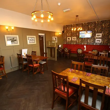 Queens Head-2