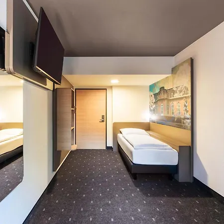 ibis budget Duesseldorf Hilden-3
