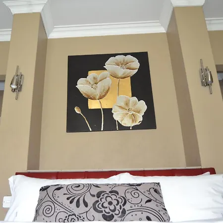 Ditsaleng Bed And Breakfast-3
