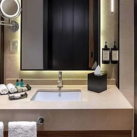 Altunizade Suites Istanbul, Curio Collection By Hilton-2