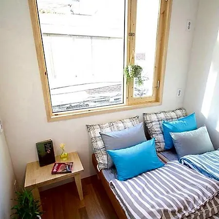 Time Travelers Relax Seoul Guesthouse - Foreigners Only-2