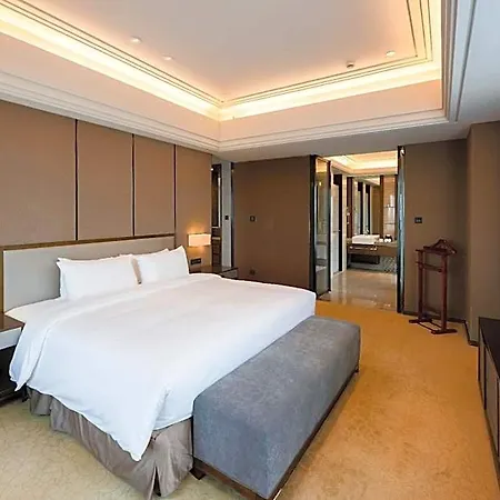 The Qube Hotel Shanghai Xinqiao-2