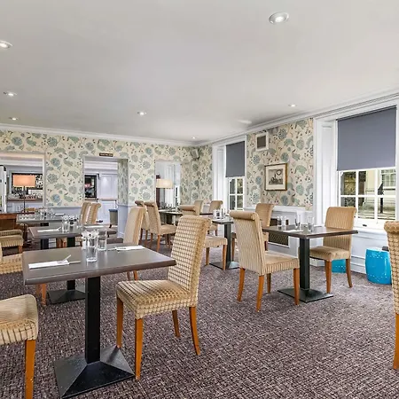 Mercure Salisbury White Hart Hotel & Apartments-3