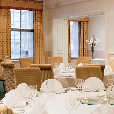 Mercure Salisbury White Hart Hotel & Apartments-3
