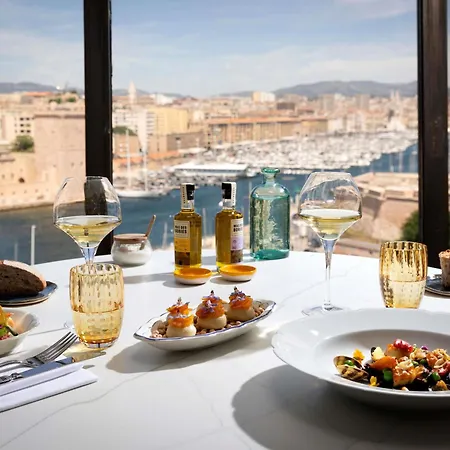 Sofitel Marseille Vieux-Port-3