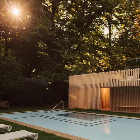 Hotel Greif, A Member Of Design Hotels-3