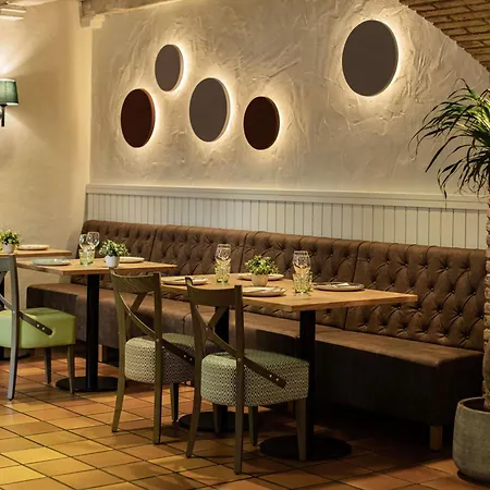 Ibis Styles Figueres Ronda-3