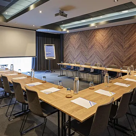 Novotel Edinburgh Park-2