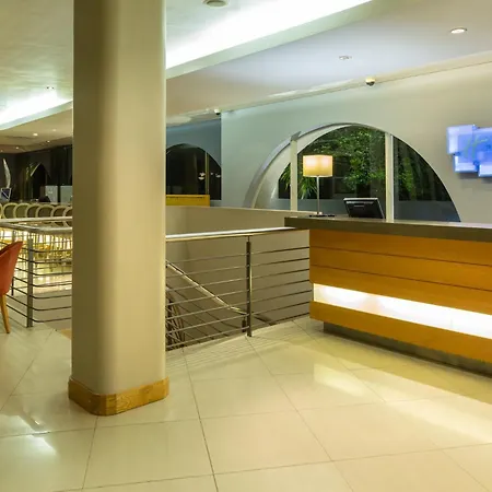 Holiday Inn Express Cape Town City Centre By Ihg-3