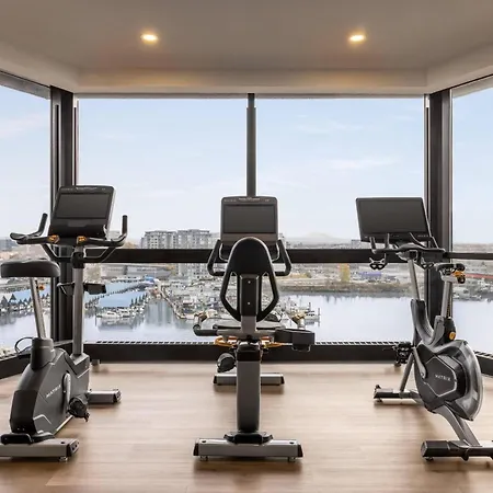 Radisson Blu Vancouver Airport Hotel & Marina-2