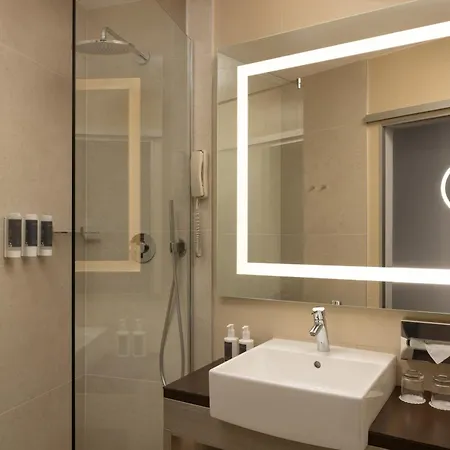 Hotel Golden Tulip Ana Tower Sibiu-3
