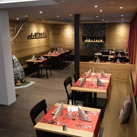 Hotel Edelweiss-3