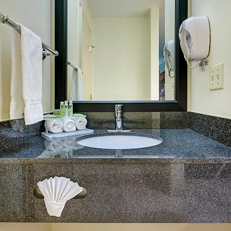 Holiday Inn Express San Diego South - National City By Ihg-3