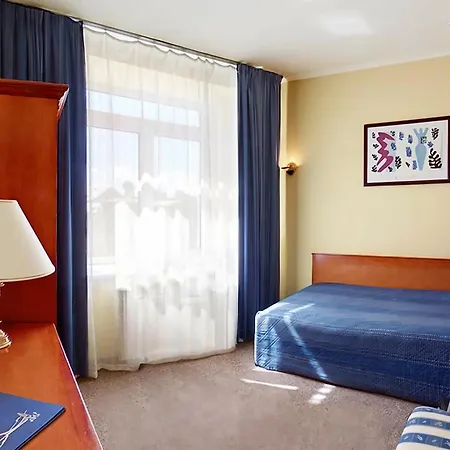 Готель Дніпро Dnipro Hotel-2