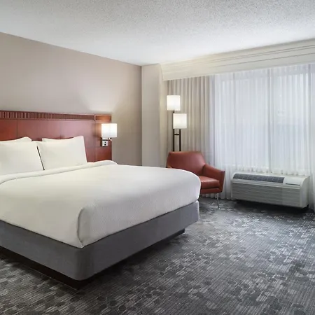 Courtyard By Marriott Birmingham Downtown At Uab-3