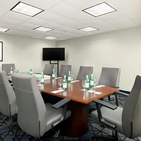 Courtyard By Marriott Montvale-3
