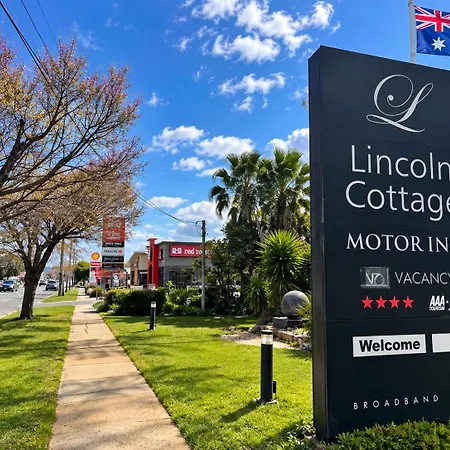 Lincoln Cottage Motor Inn-2