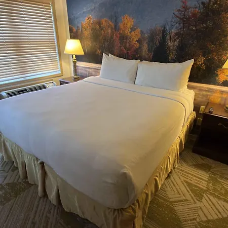 Split Rock Resort-2